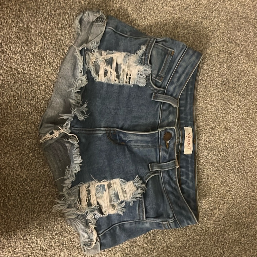 VIBRANT JEAN SHORTS